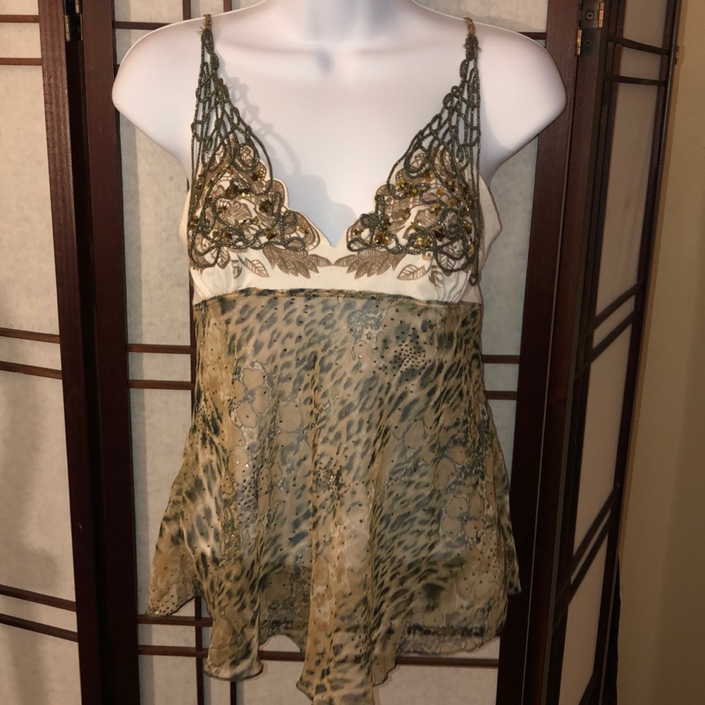 XOXO spaghetti strap open back glitter top